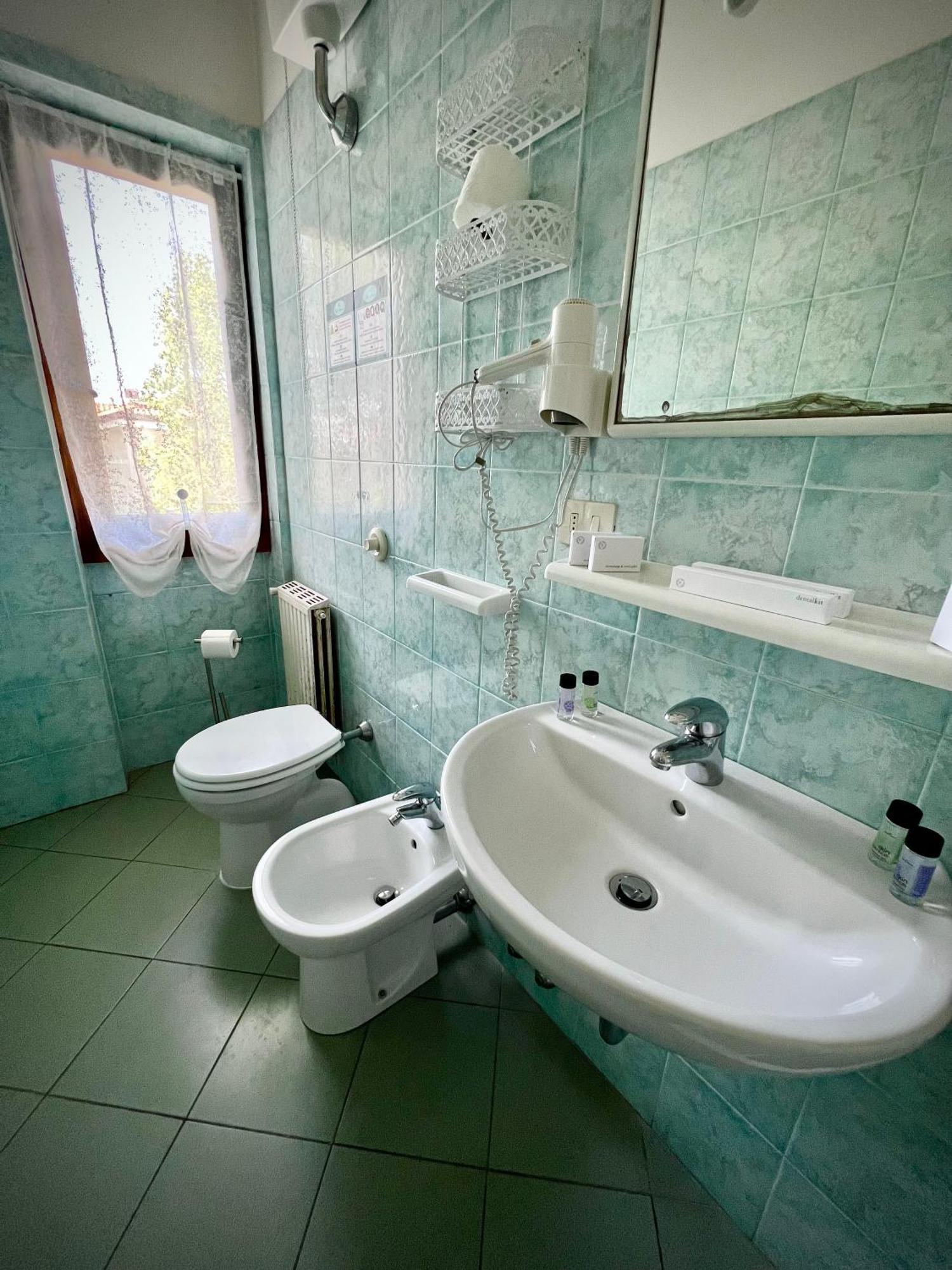 Bed&Breakfast Villa Lorena Forte dei Marmi Bilik gambar